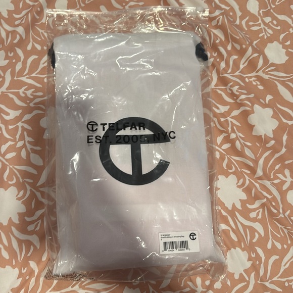 Small Telfar Bag- Bubble Gum color, brand new with dust bag - Picture 3 of 8